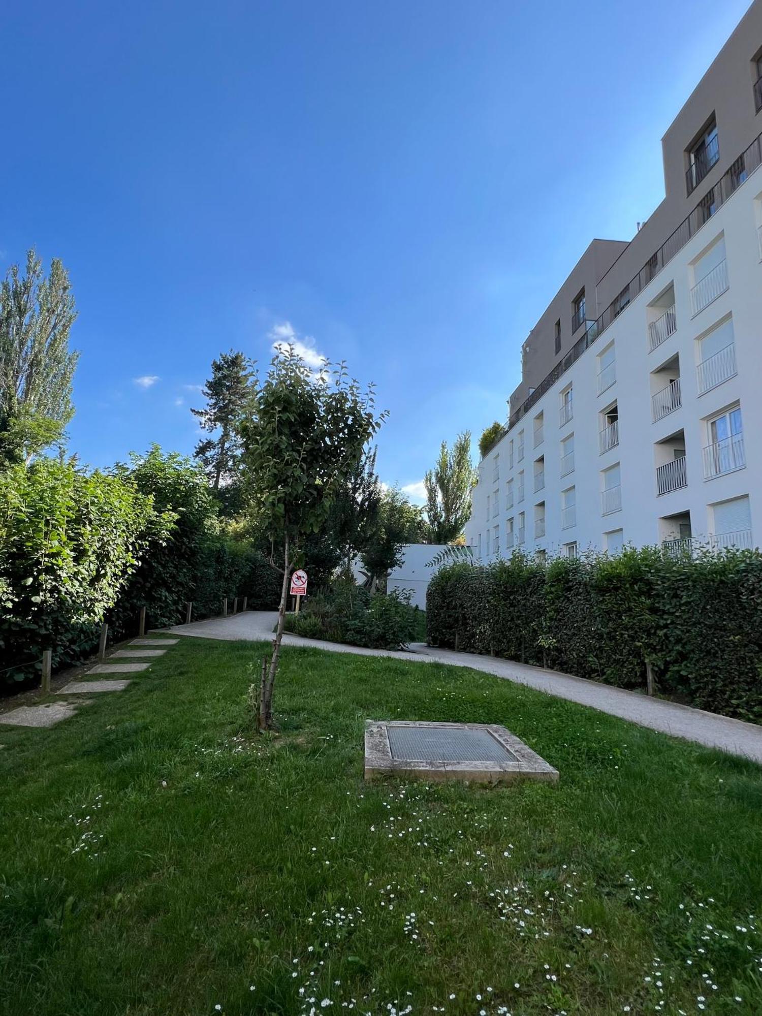 Appartement Elegant Et Lumineux Romainville Bagian luar foto
